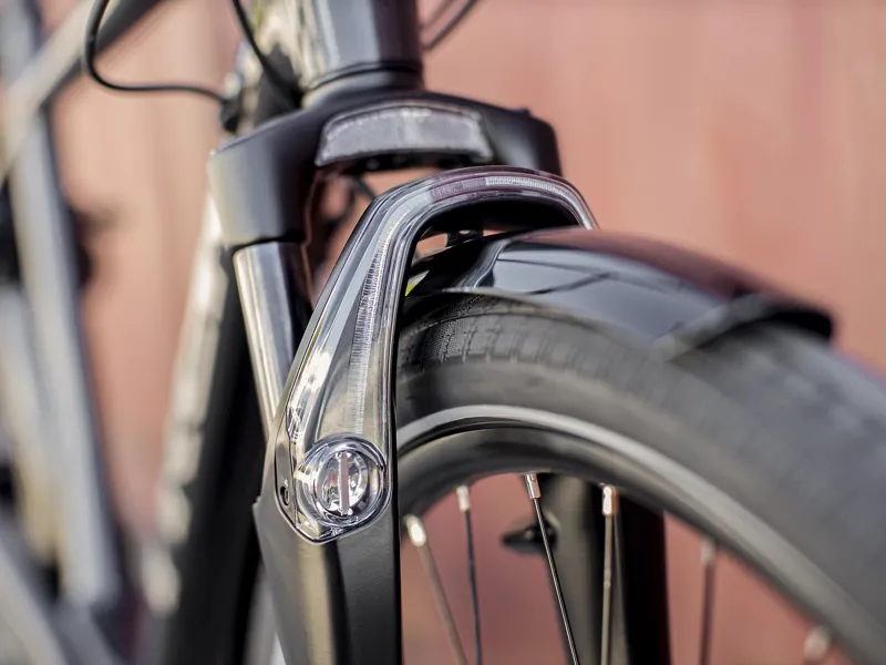 TREK District+ 4 500Wh Electric Hybrid Bike in Dnister Black-6